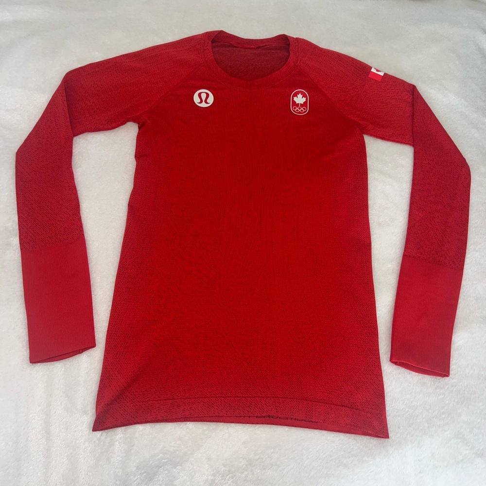 Long sleeve swiftly tech 6 lululemon Team Canada